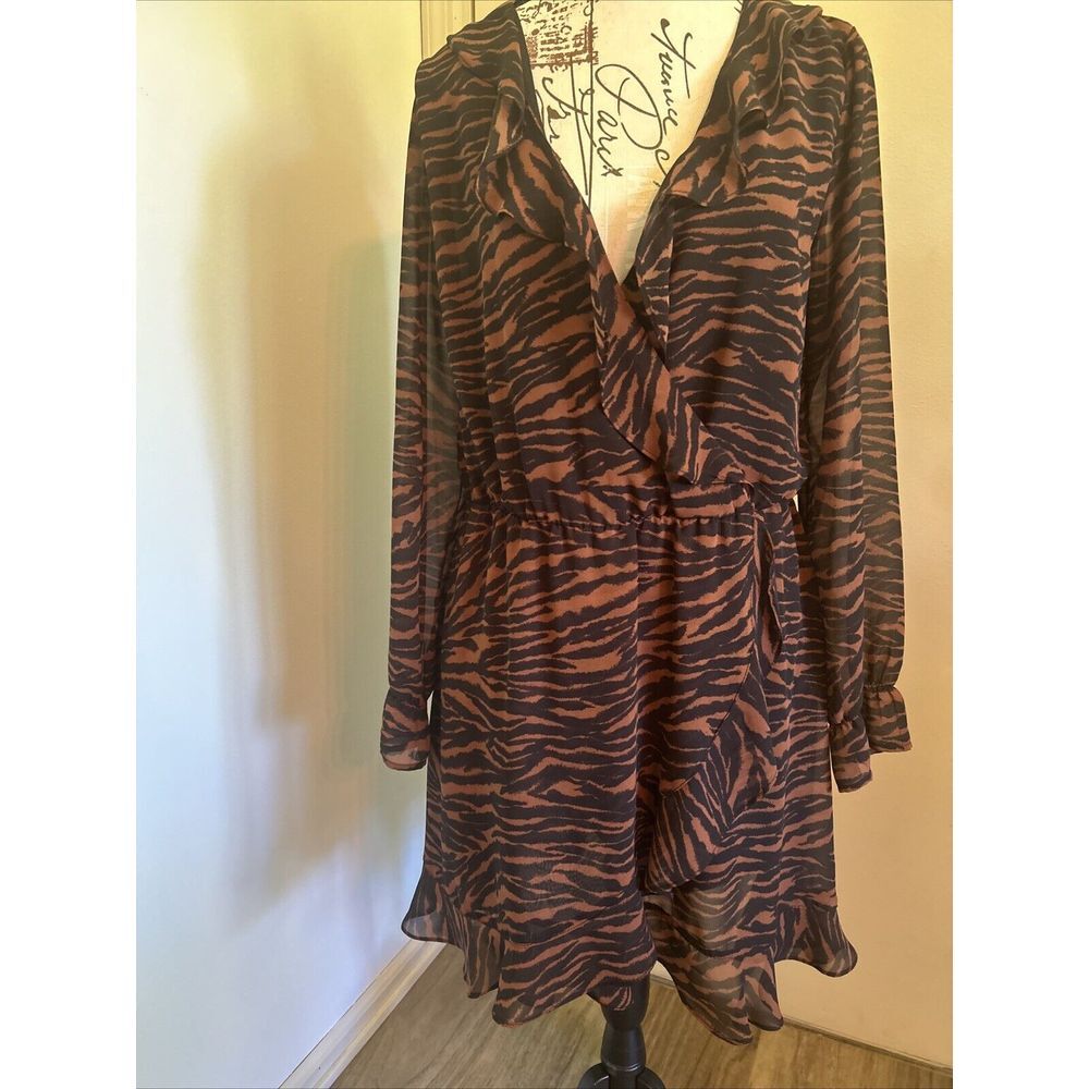 Divided Tiger Faux Wrap‎ Long Sleeve Chiffon Dress With Ruffles Size 12
